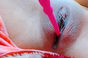 19yo pussy closeup on cam