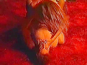 2 whore fight nude in the restaurant