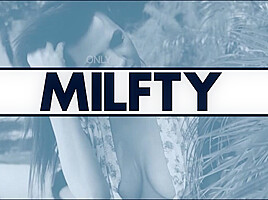 A MILFs Happy Ending - MYLF