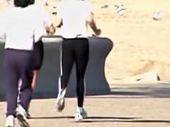 A group of candid babes running and shaking their butts 03zc