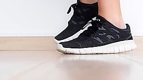 ALL MY SNEAKERS I Blondie