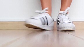 ALL MY SNEAKERS I Blondie