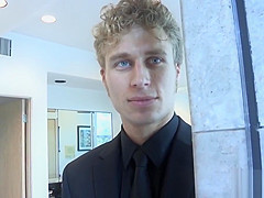 ASH HOLLYWOOD'S MYSTERY MAN SHOWER SEX