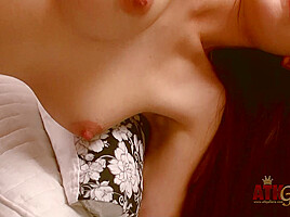 Alina Snow loves the Hitachi wand