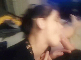 Amateur Deepthroat 10 Min