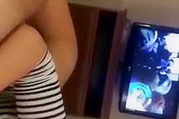 Amateur Hotwife Cougar Smiling As I Suck Young College Boys Big Young Cock