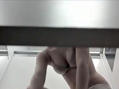 Amateur changing room girl sexy tits in tight bra