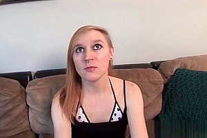 Amateur ts tugging her hard shaft