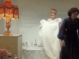 Amy Adams - Miss Pettigrew Lives for a Day (2008)