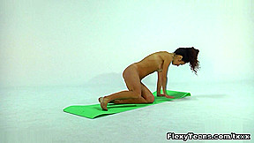 Anna Ocean - Video - FlexyTeens