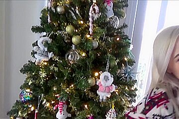 Aria Banks - Little Step sisters Christmas Present