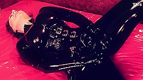 Arya Grander In Curvy Milf Teasing In Latex Seducing In Stockings And So Wet In Pvc
