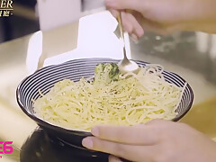 Asian Amateur Seduced By The Bartender For Hot Sex - Asian Cheating