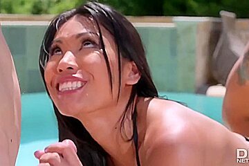 Asian MILF Polly DPed Outdoor by Two Studs