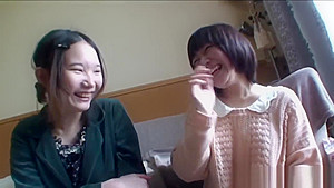 Asian lesbian fingers