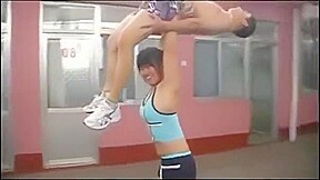 Asian overhead lift 2