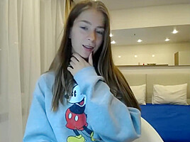 Awesome cam girl she have true potential