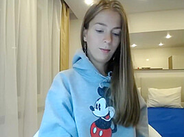 Awesome cam girl she have true potential
