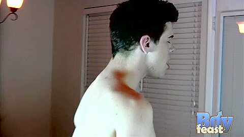 Bareback Bottom Kendall Takes It - Benji Elliot And Kendoll Mace
