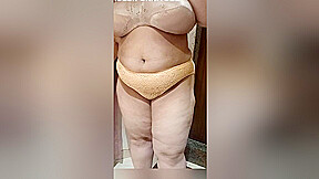 Bbw Chubby And Huge Boobs - Slide Clips Indian And Huge Ass