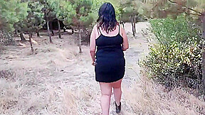 Bbw Flashing In The Woods