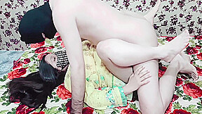 Beautiful Desi Big Ass Aunty Handjob And Fucked