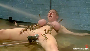 Best fetish sex movie with horny pornstar from Waterbondage