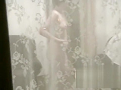Best peeper , Showers adult scene