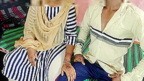 Bete Ne Suna Usi Maa Rand Hai To Pakad Ke Chod Dala - Fucking Indian Stepmom