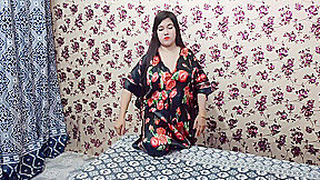 Bhabhi Ne Apni Chut Main Ungli Daal K Khud Ko Maza Dya