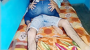 Bhabi Ne Chut Marwane Ke Liye Dewar Ka Land Pakad - Li Ya