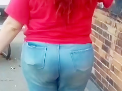 Big bbw redheads ass in tight jeans