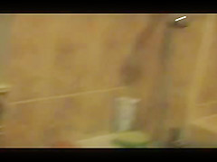 Big tits and belly float in the bath