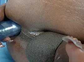 Black T-girl