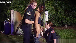 Black guy arrested gets his dick sucked