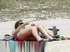Blonde Nudist Chick On Hidden Beach Cam