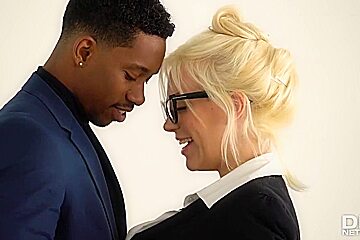 Blondie Fesser - Hottest Sex Video Milf Full Version