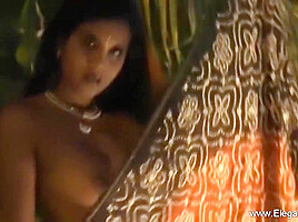 Bollywood Queen Of Art