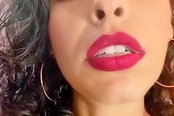 Brazilian With Huge Meaty Mouth Smoking - Smoking Fetish