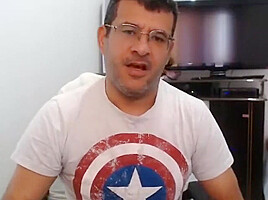 Brazilian guy showing off on cam 2