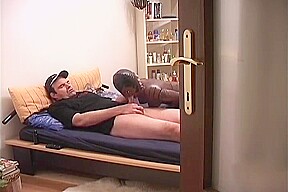 Bruno & sa poupe gonflable