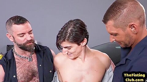 Car Mechanics Fist Bottom Asshole In Anal Fisting 3way