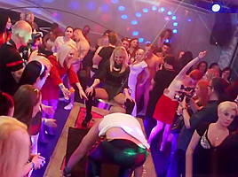 Cfnm amateurs fingered