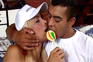 Chap screws blonde hotty cums on her tits