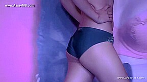 Chinese model in sexy lingerie show 19