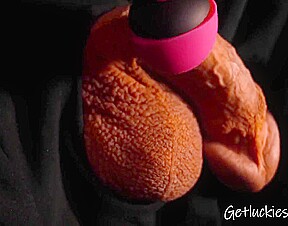 Close Up Vibration For And Huge Cumshot