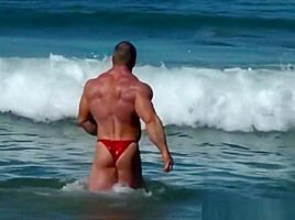 Con! The Red Devil on the beach!