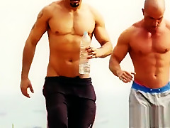 Correndo com o cara gostoso