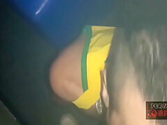 Cruising Bar: Torcedor Brasileiro Dando 5 Min - Gay Porn