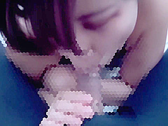 たっふりの唾液て音を立てなからエロチンホをしゃふり尽くしちゃう Cum In Mouth Swinger